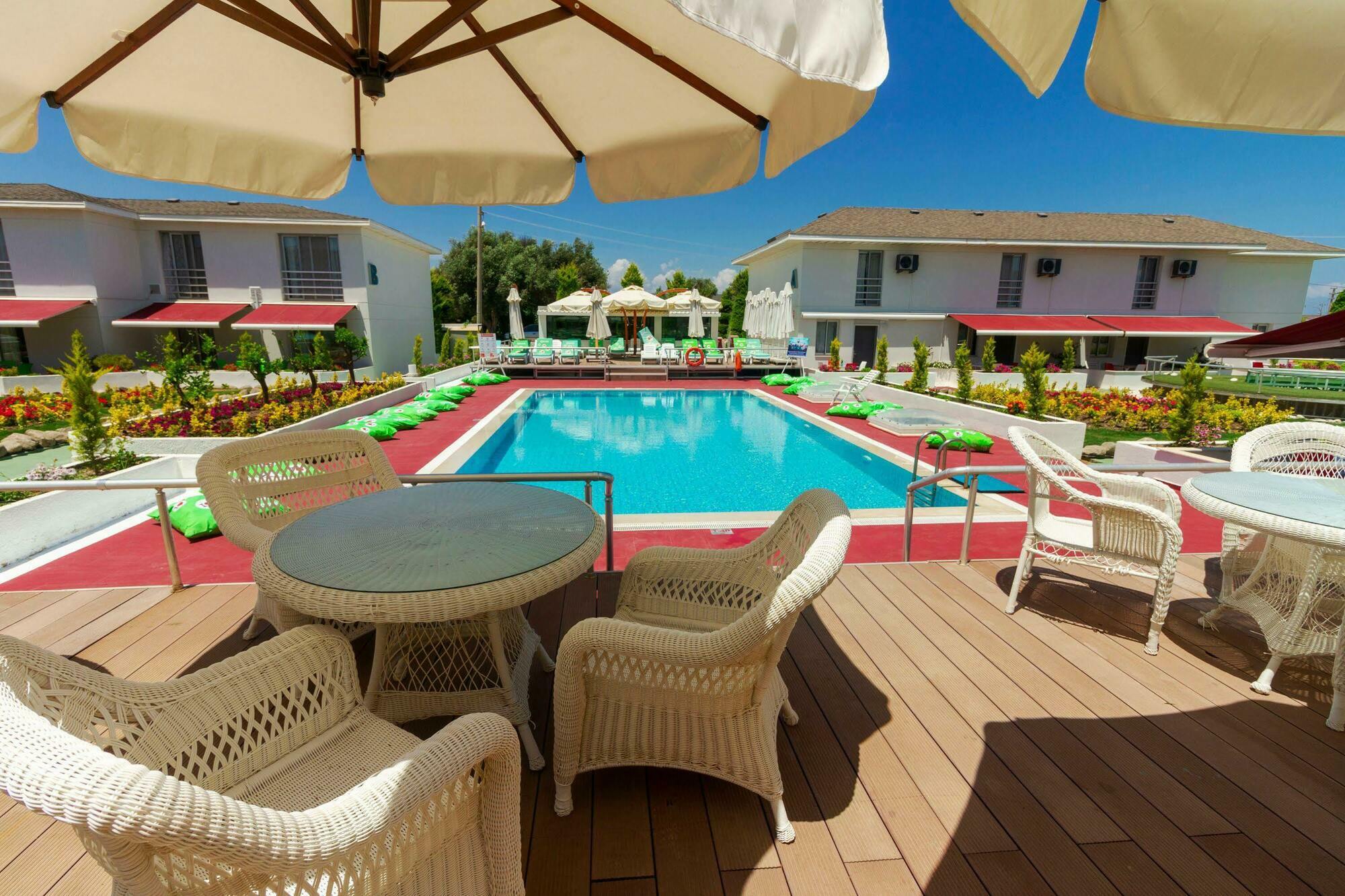 Vela Garden Resort Cesme Exterior photo